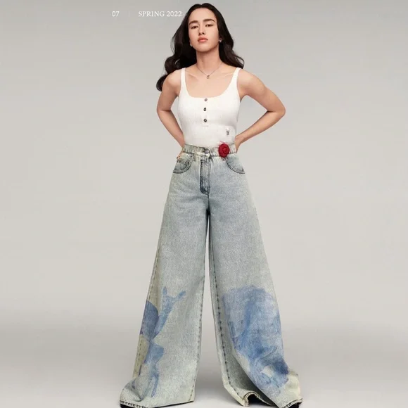 ❌sold❌🚩steal Authentic CHANEL Light Blue Flare Jeans with Animal Print - Picture 7 of 8